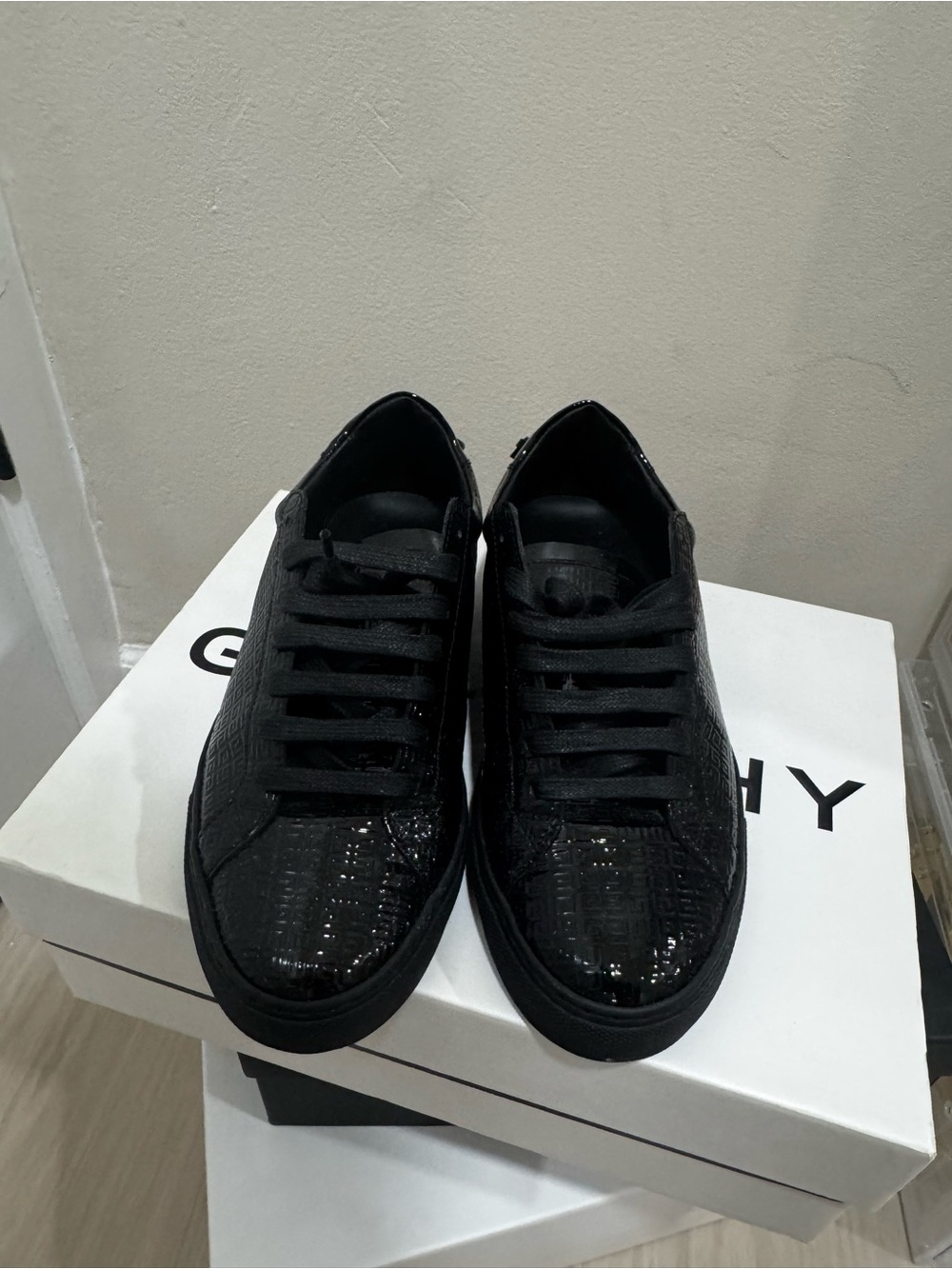 Givenchy Black Low-Top Sneakers